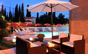 Apartments Grand Pinea